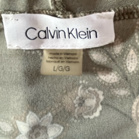 Calvin Klein Floral Print Sleeveless Top - Dark Green - Picture 4 of 4